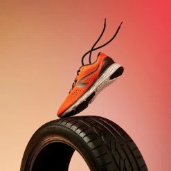 KIPRUN KS LIGHT MEN'S RUNNING SHOES -Running equipment k75c9145204d26d05dc68ac9d41b0f058